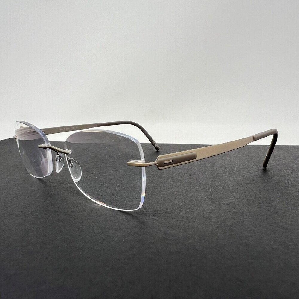 Silhouette 5555 70 8640 Titanium Gray Rimless Eyeglasses Frames 19 140 Excellent